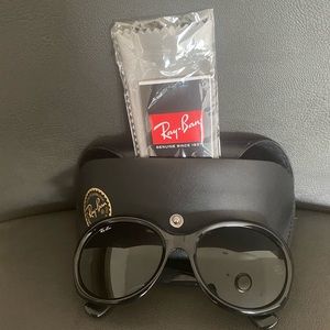 Ray Bans women’s shades